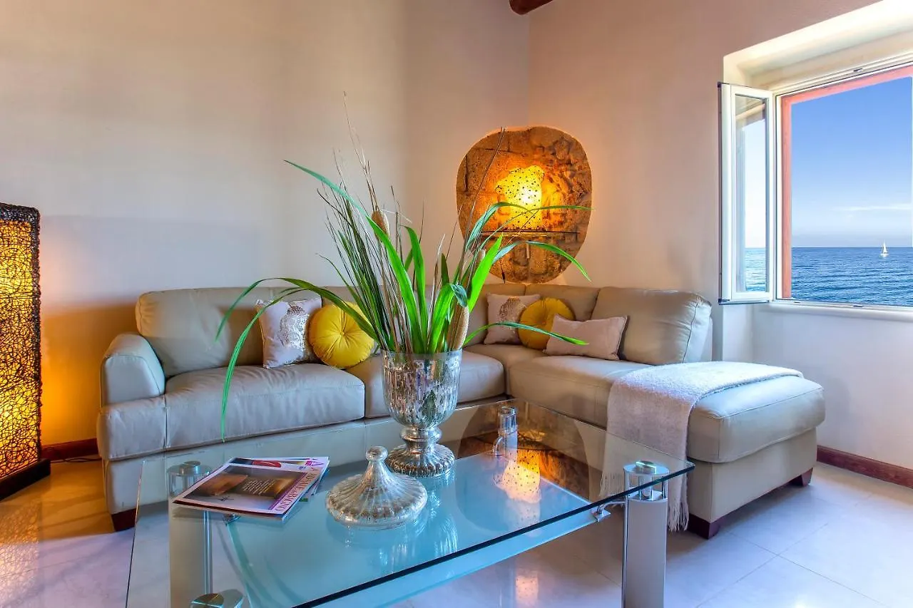 Sardinia Re - Cavour Loft Sea View Apartment Alghero