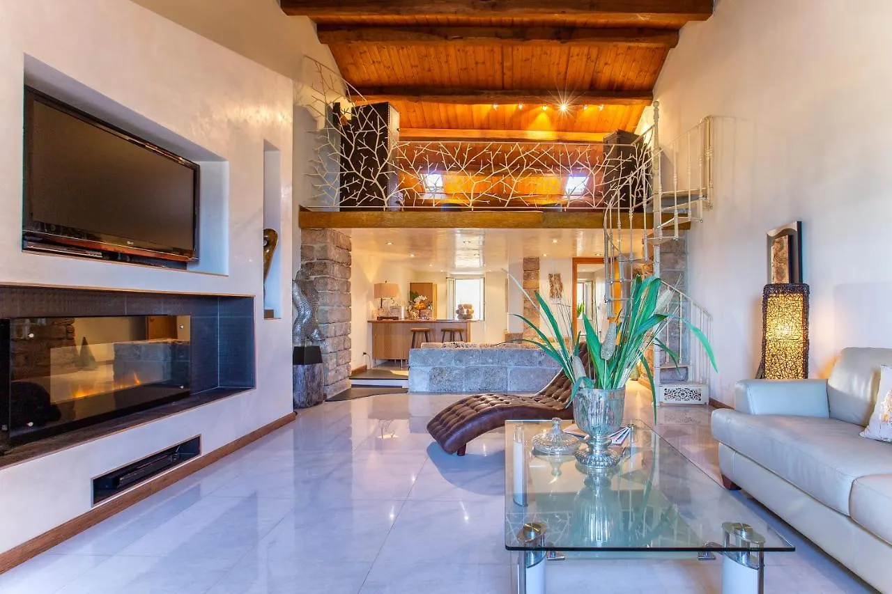 Sardinia Re - Cavour Loft Sea View Apartment Alghero 0*,  Italy